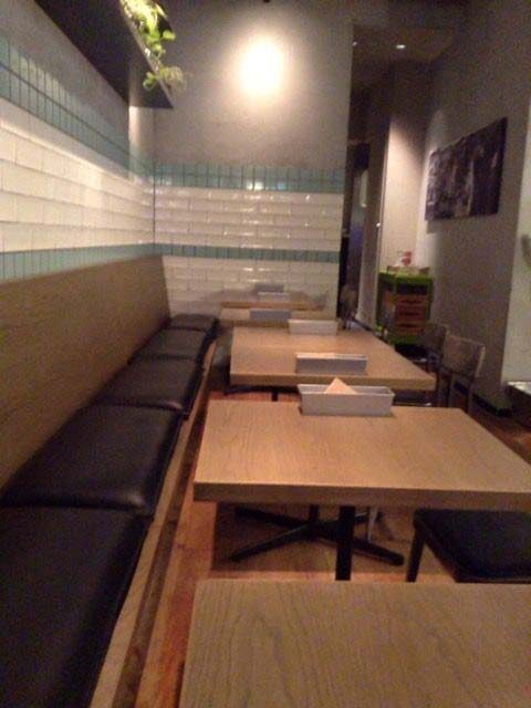 ディーゼルのカフェ